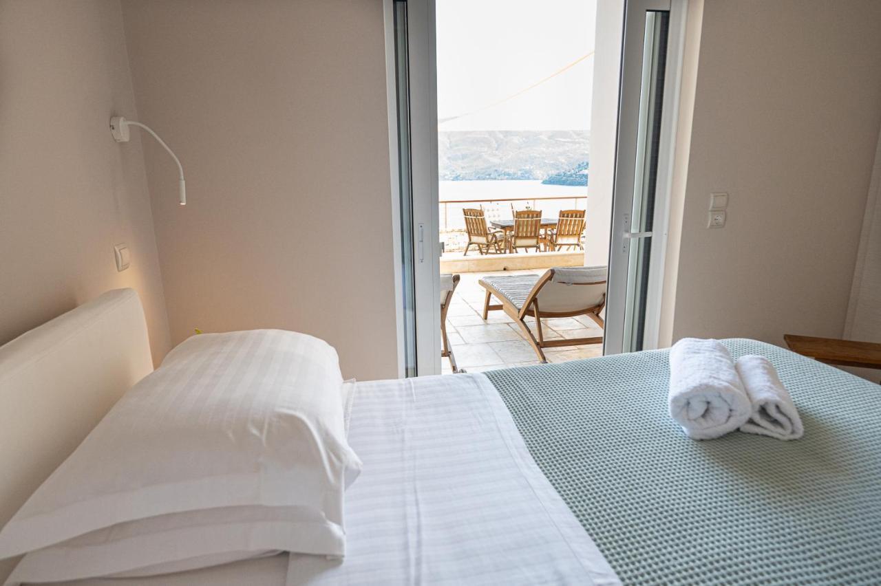 Kalavria Luxury Suites, Afroditi Suite With Magnificent Sea View And Private Swimming Pool. Πόρος Εξωτερικό φωτογραφία