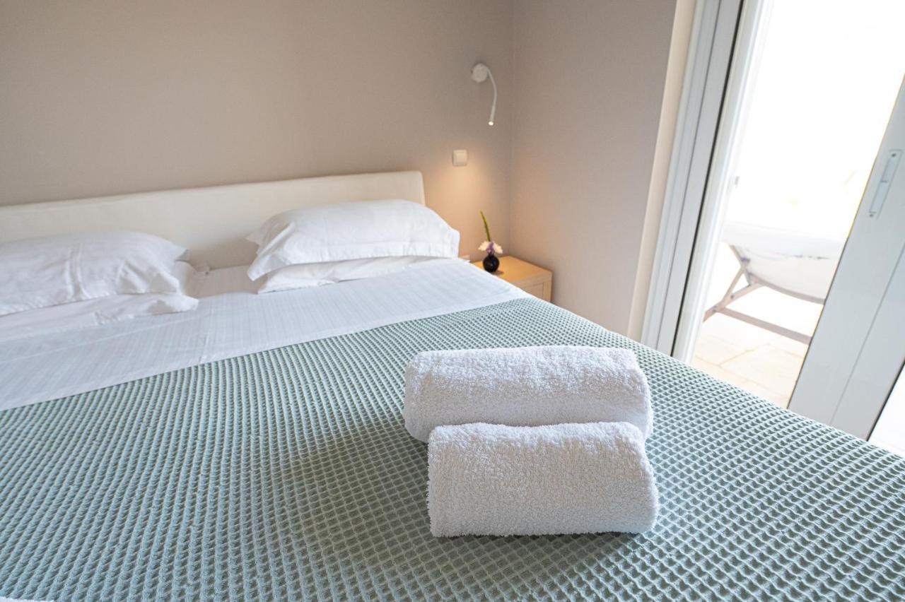 Kalavria Luxury Suites, Afroditi Suite With Magnificent Sea View And Private Swimming Pool. Πόρος Εξωτερικό φωτογραφία