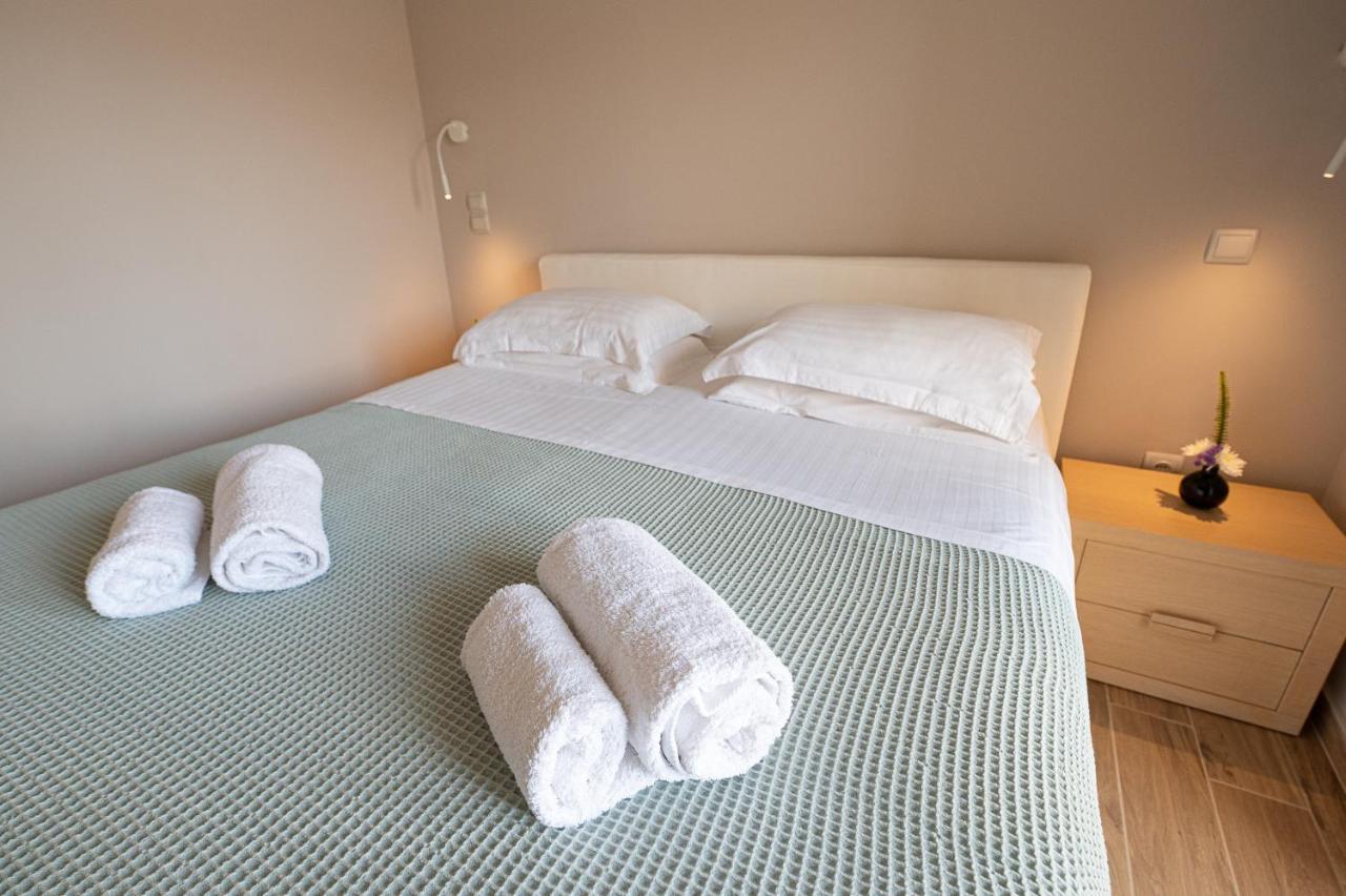 Kalavria Luxury Suites, Afroditi Suite With Magnificent Sea View And Private Swimming Pool. Πόρος Εξωτερικό φωτογραφία