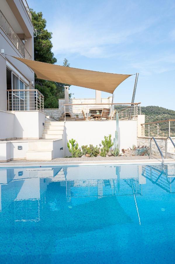 Kalavria Luxury Suites, Afroditi Suite With Magnificent Sea View And Private Swimming Pool. Πόρος Εξωτερικό φωτογραφία