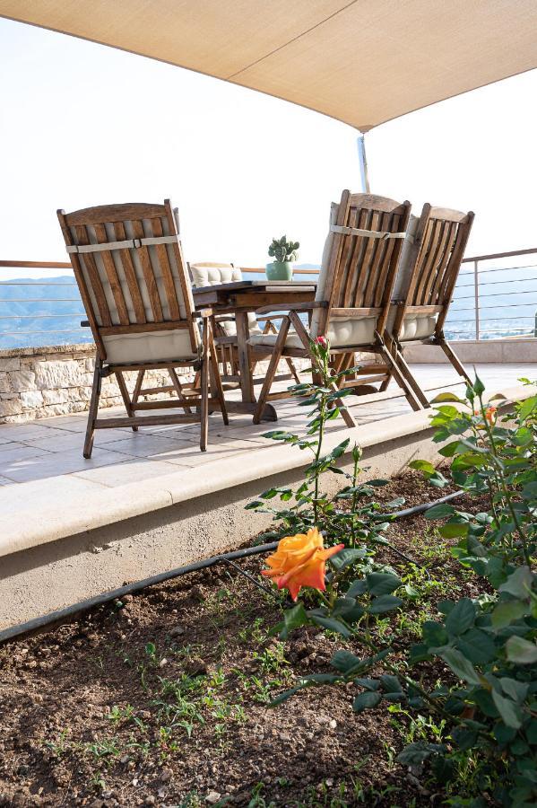 Kalavria Luxury Suites, Afroditi Suite With Magnificent Sea View And Private Swimming Pool. Πόρος Εξωτερικό φωτογραφία